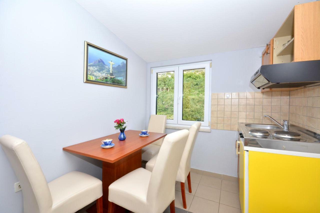 Beach Apartman Petra Podstrana Exterior photo